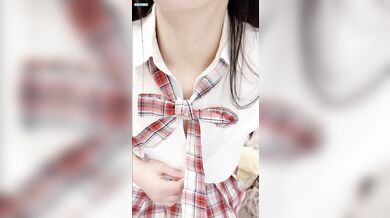 【朱可儿】秀人网巨乳网红最新JK校服自慰 大尺度淫语浪叫 骑乘风骚扭动 爽到高潮 (1)